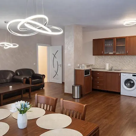 Golden Sands 1br With Pool & Private Parking Апартаменты Варна